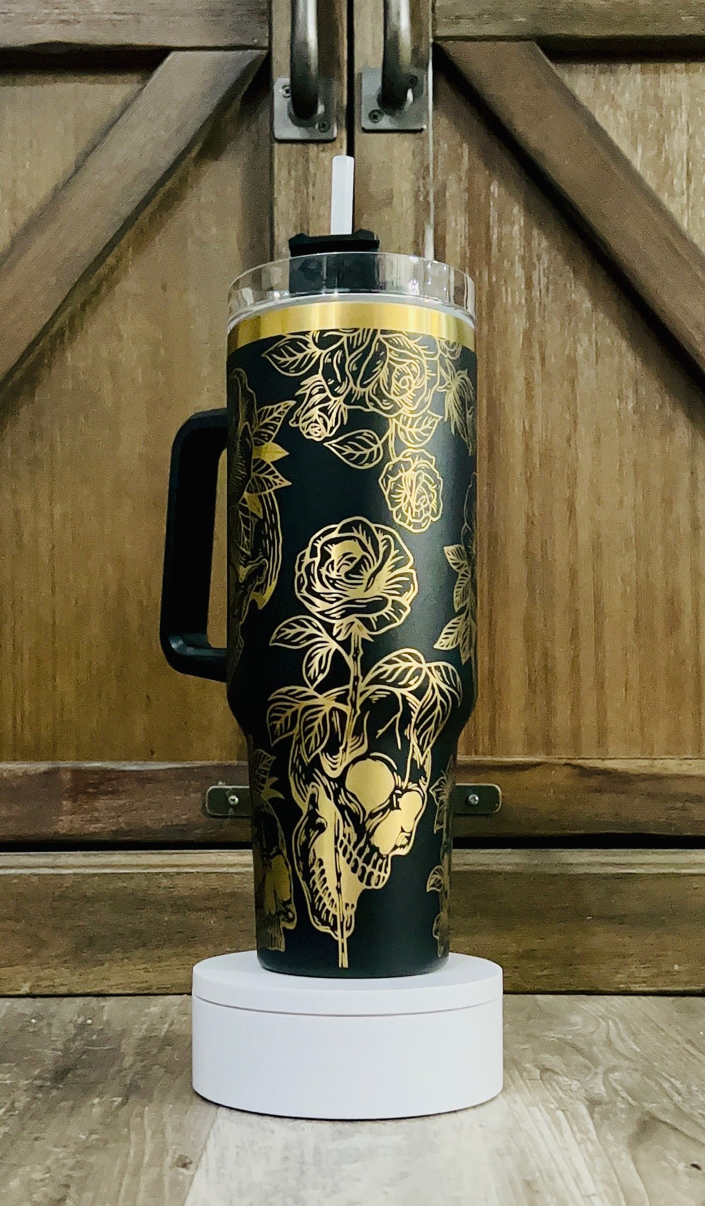 Black/Gold Engraved Skulls and Roses Tumbler